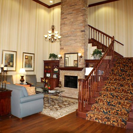 Seffner Inn And Suites Экстерьер фото