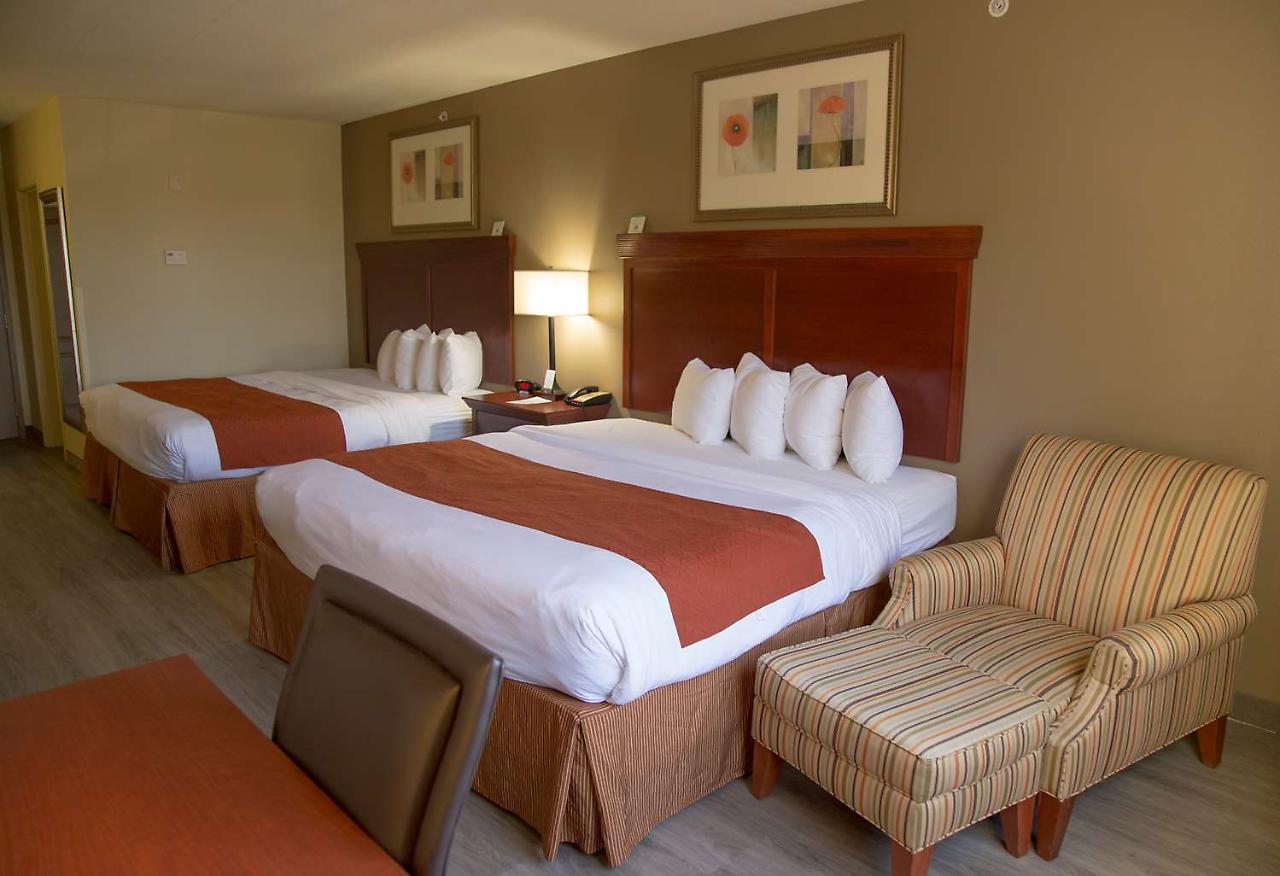 Seffner Inn And Suites Экстерьер фото