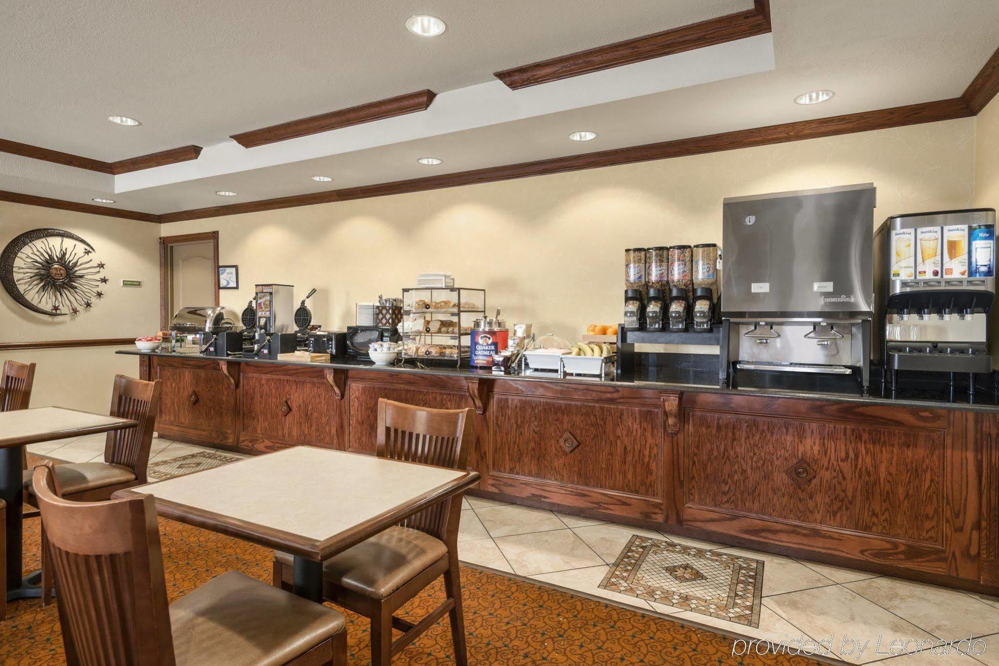 Seffner Inn And Suites Экстерьер фото